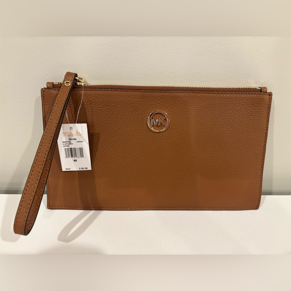 Michael Kors Fulton Wristlet/wallet